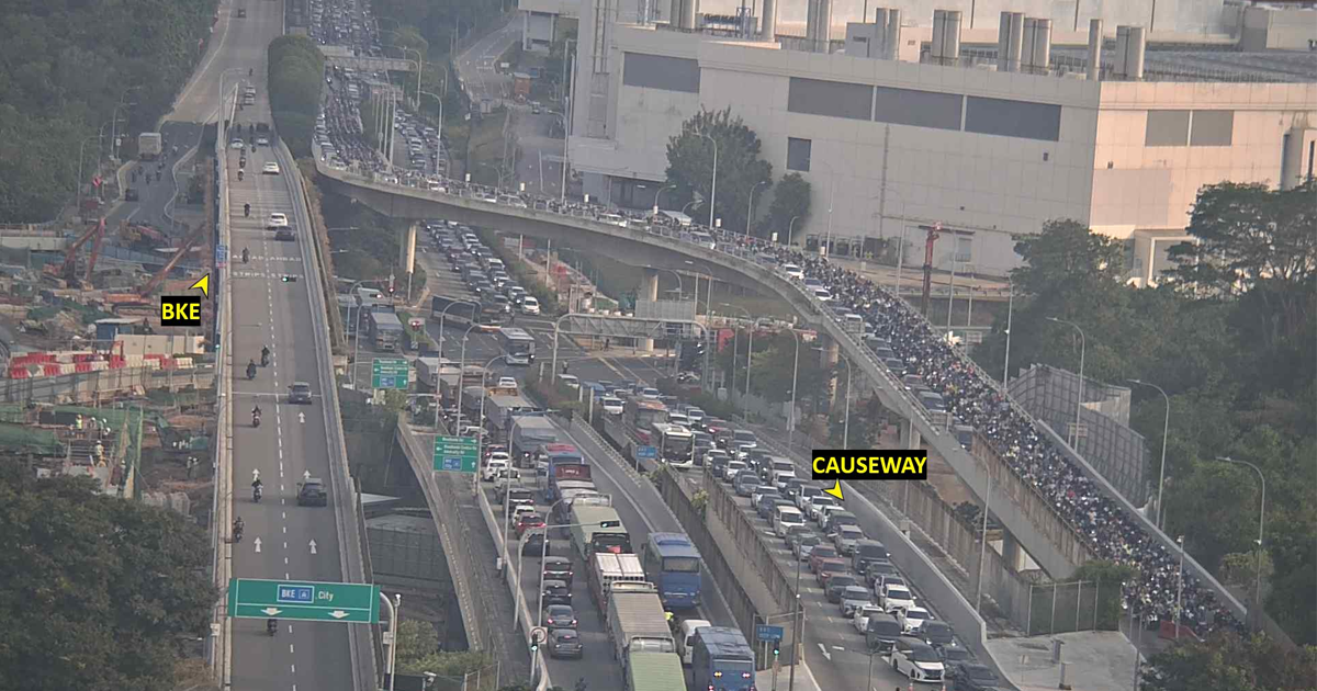 Heavy departure traffic at Woodlands Checkpoint: ICA
