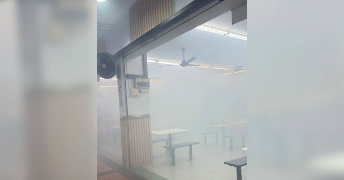 Yishun food stall offers free buffet after fire breaks out at coffee shop