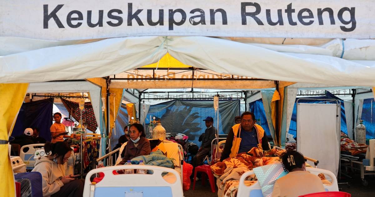 Search for Indonesia quake victims underway on Independence Day
