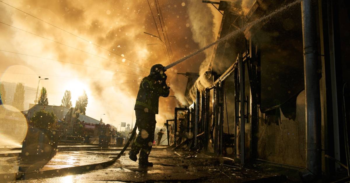 Ukraine launches one of its largest aerial attacks of the war, killing at least 6 people in Russia