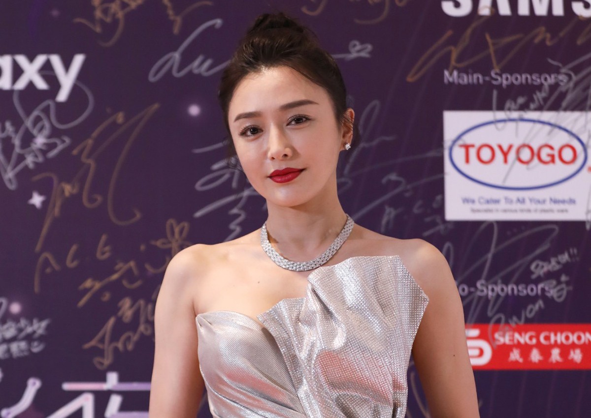 'He has to be tall,' says actress Qin Lan on her ideal boyfriend