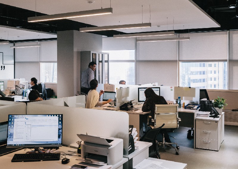 Work with a narcissist? Here's how to deal with this type of toxic colleague