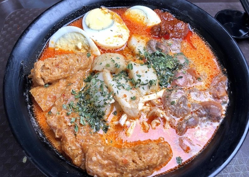 Daily roundup: 8 Singaporean hawker foods we love and the interesting facts behind them - and other top stories today