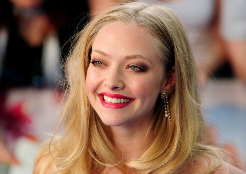 Amanda Seyfried spends Christmas away from husband and son after Covid-19 exposure