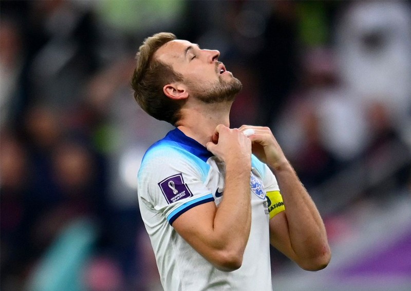 I'll have to live with penalty miss, says Kane