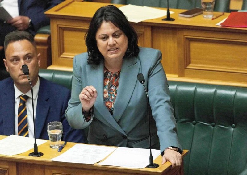 New Zealand bans future generations from buying tobacco under new laws