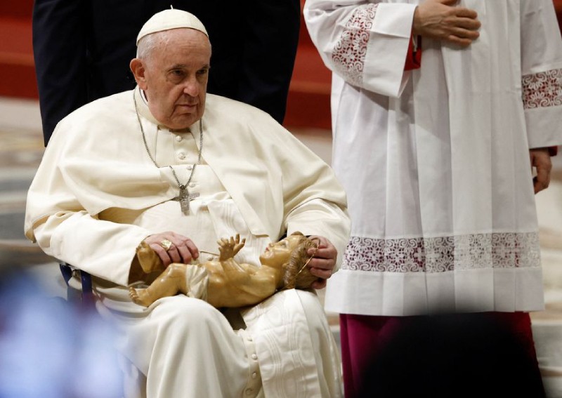 Remember the war weary and the poor, pope urges on Christmas Eve