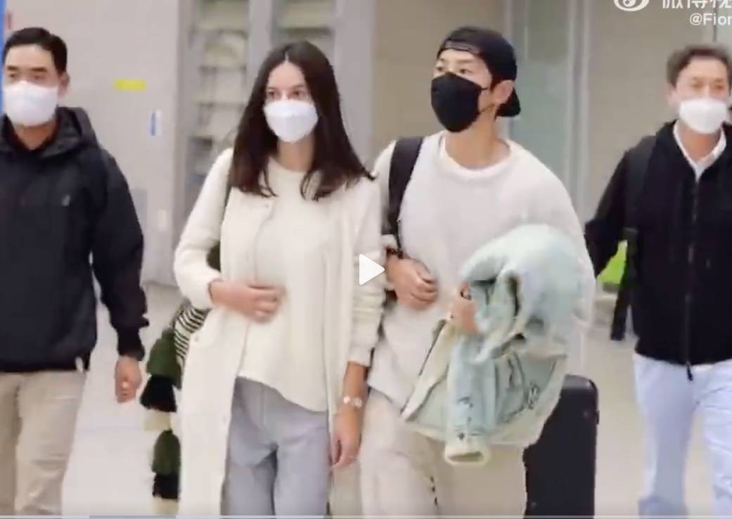 3 years after divorce, Song Joong-ki admits to dating British woman