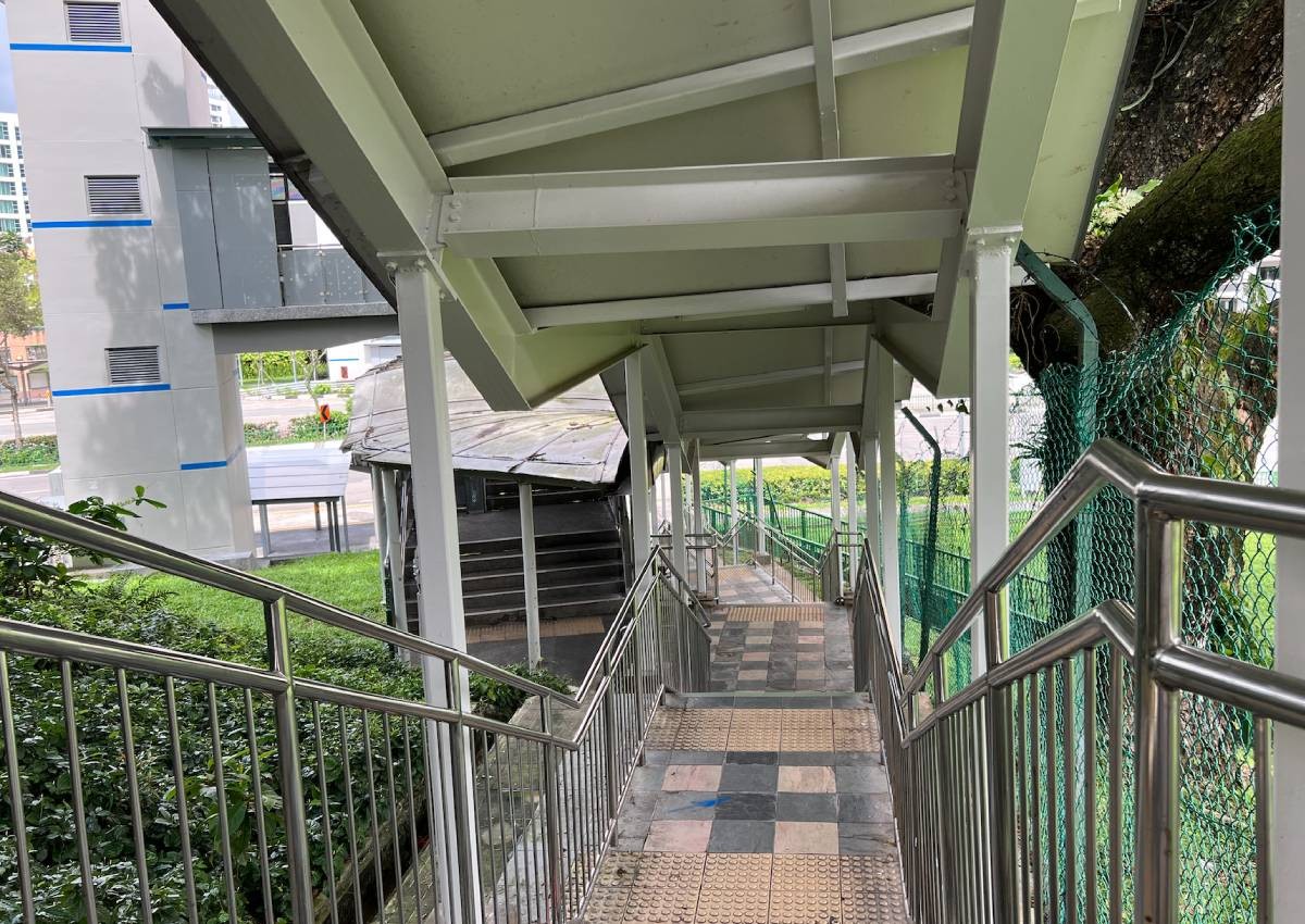 'They didn't think it through': Disgruntled Havelock residents on climbing 51 steps just to reach lift