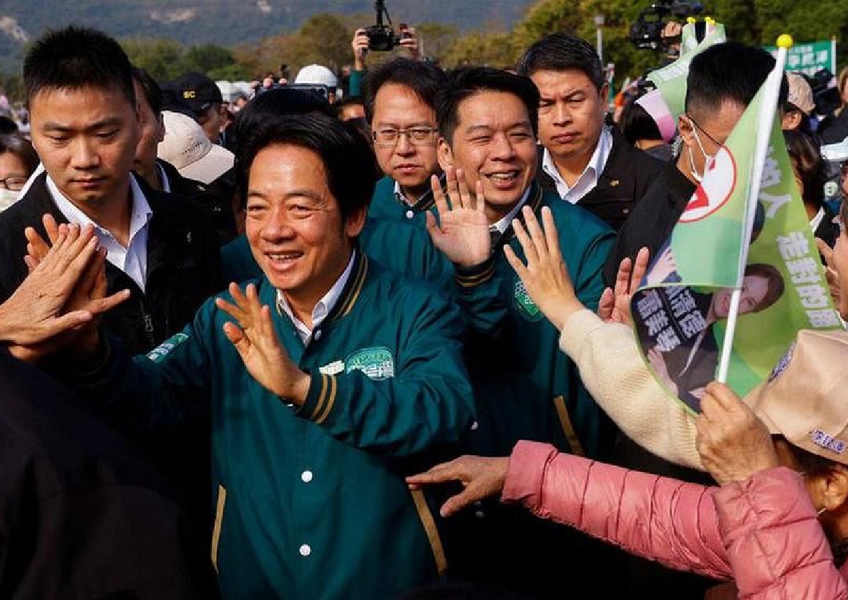 China calls Taiwan president front runner a destroyer of peace
