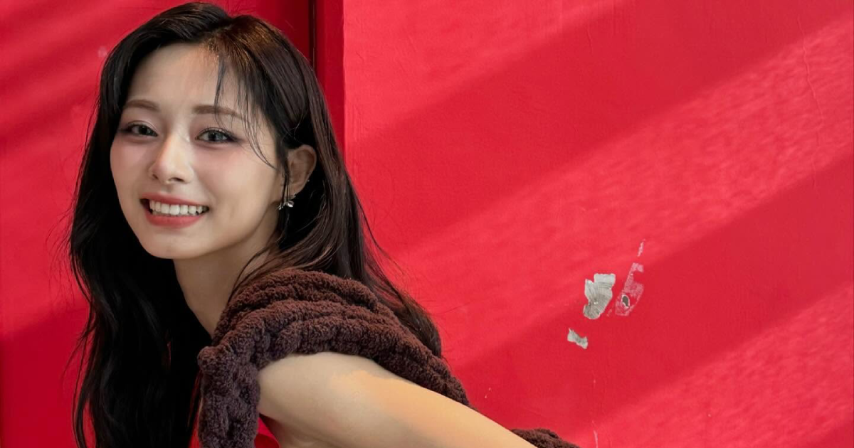 Twice's Tzuyu confirms she has master's degree in applied psychology