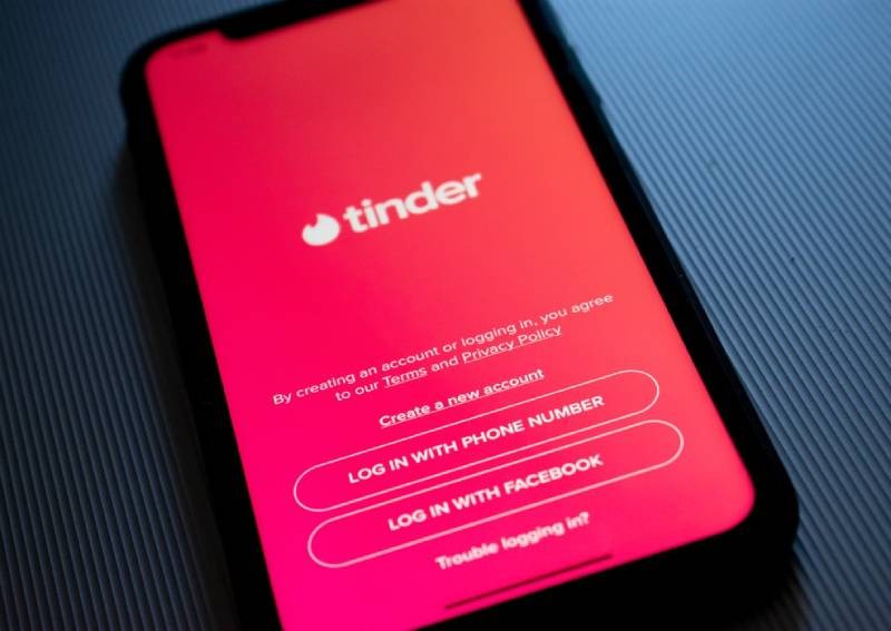 Tindering for votes: Political activists turn to dating apps