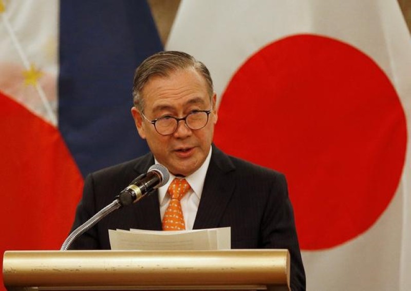 Philippines says to meet US to iron out differences on troop deal