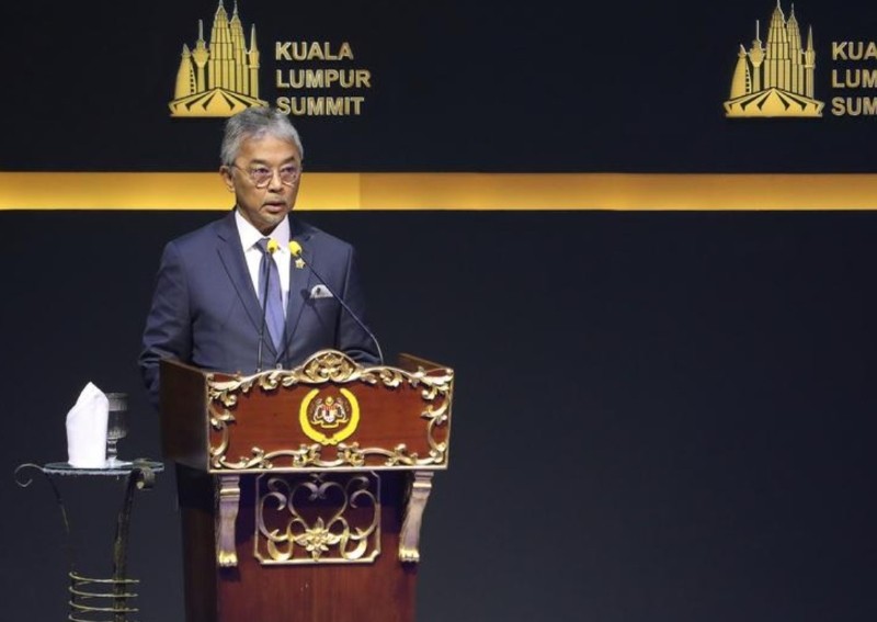 Malaysia's king says parliament can convene during emergency