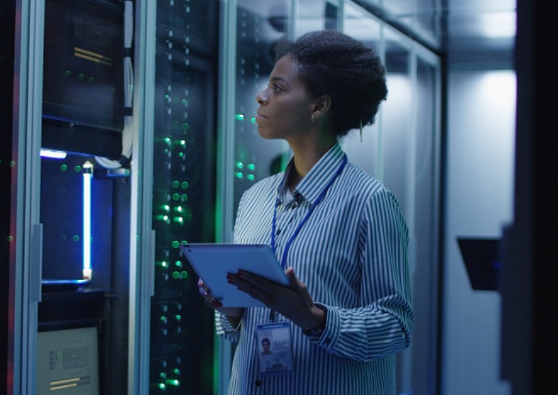 Building resilient and sustainable edge data centres