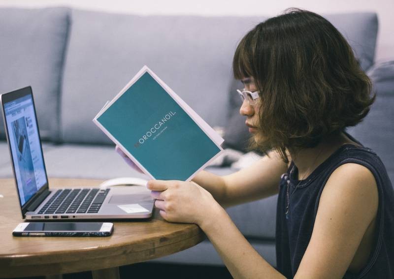 Moonlighting in Singapore: Is the extra income worth the risk?