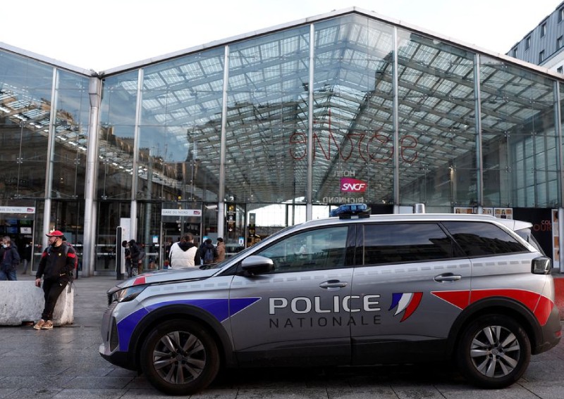French police kill man who attacked them with knife at Paris rail station