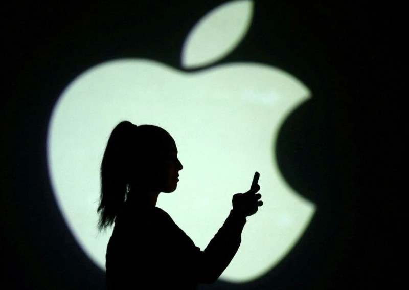 Apple to turn iPhones into payment terminals in fintech push