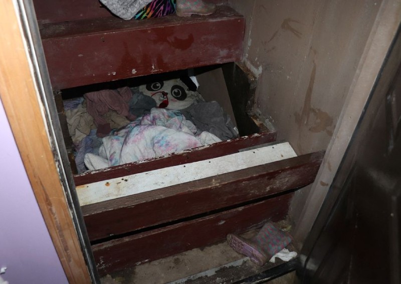 Girl found underneath staircase in New York, 2 years after going missing