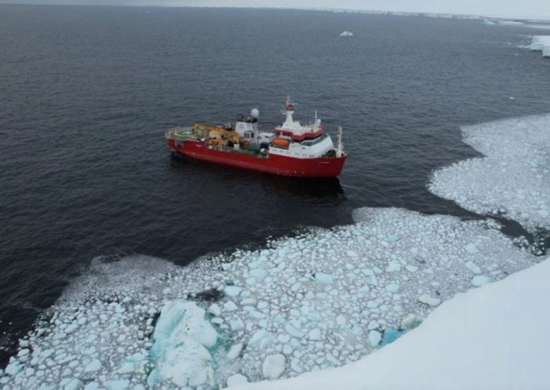 As ice recedes, Italian ship makes record journey into Antarctic
