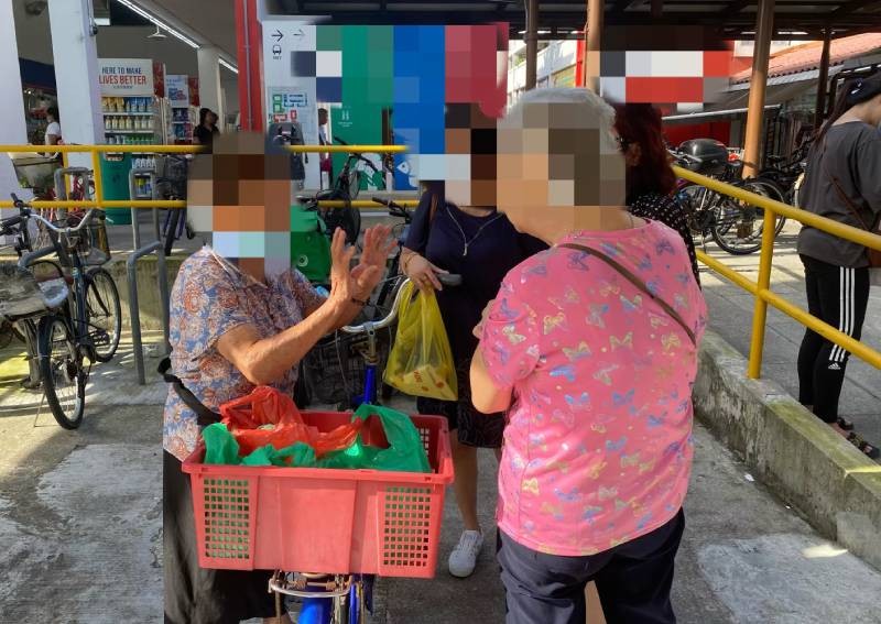 To make extra income, granny resorts to selling chicken on the streets