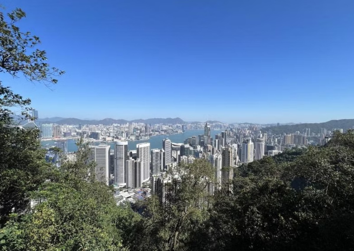 Hong Kong authorities arrest 7 in $2.4b money laundering case