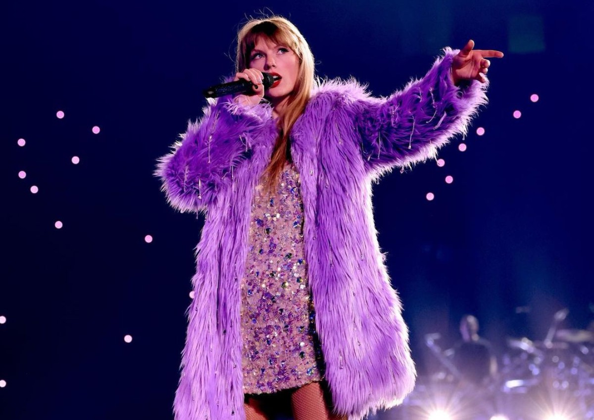 Australian photographer files assault complaint against Taylor Swift's father