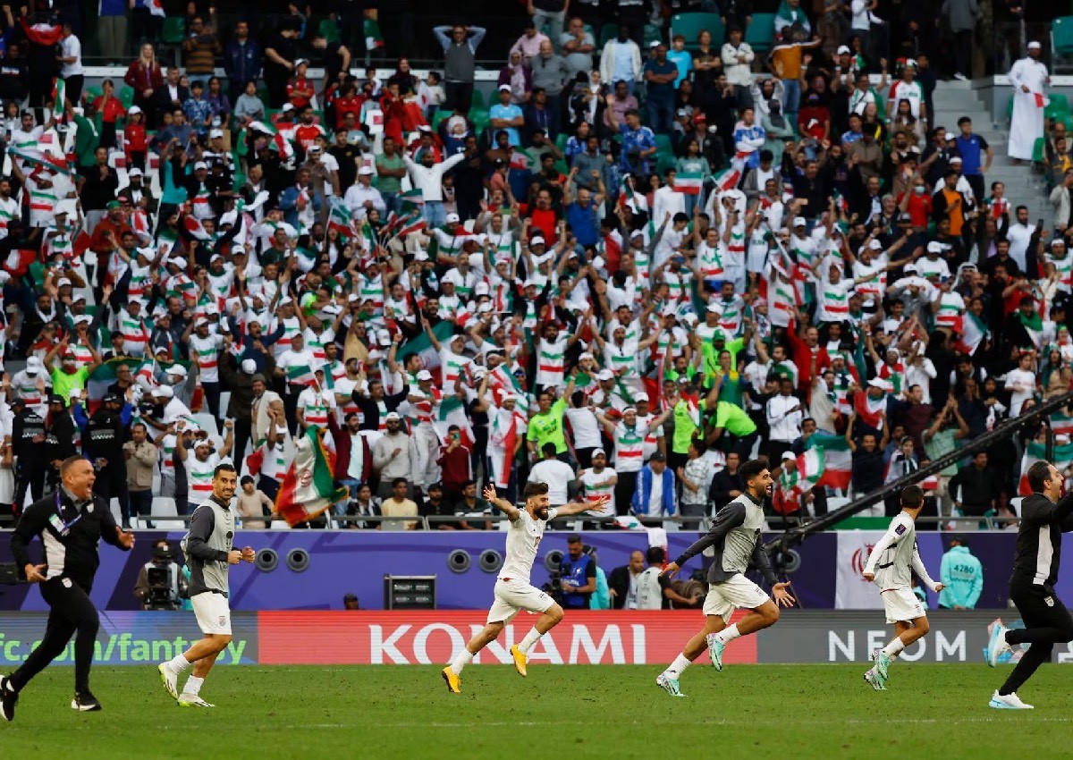 Iran eliminate Japan from Asian Cup after Jahanbakhsh nets late penalty