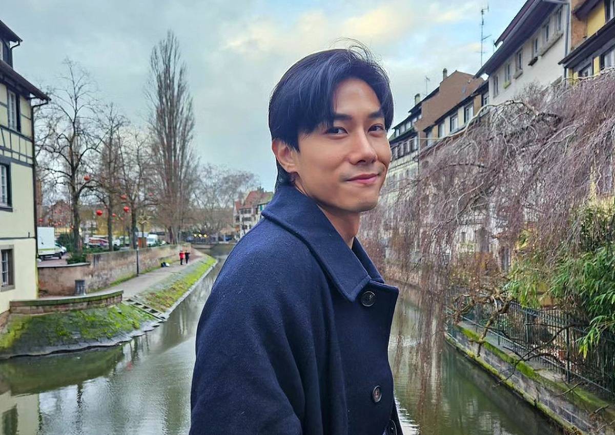 'Life is no longer about me, but about us': Desmond Tan postpones work for daughter's birth in March