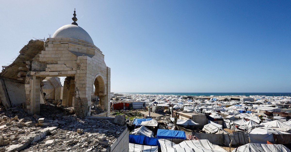 Ramadan begins in Gaza amid ruins of shattered mosques