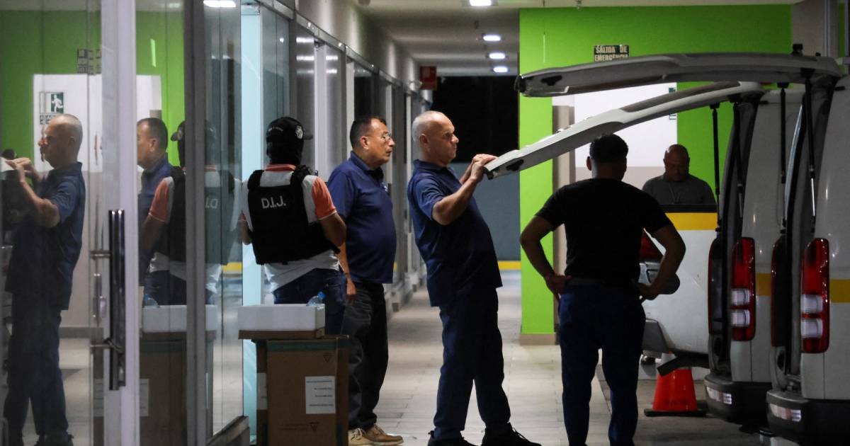 Panama officials search CK Hutchison's subsidiary office, source says