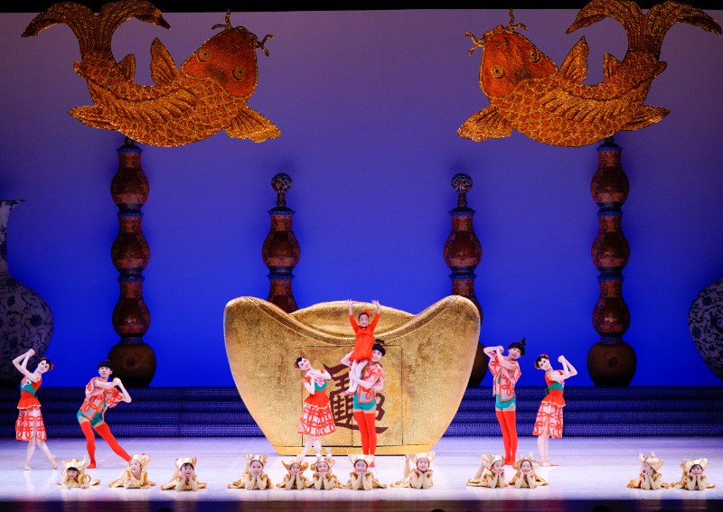 Young ballerinas take the stage in Nutcracker with an Asian twist
