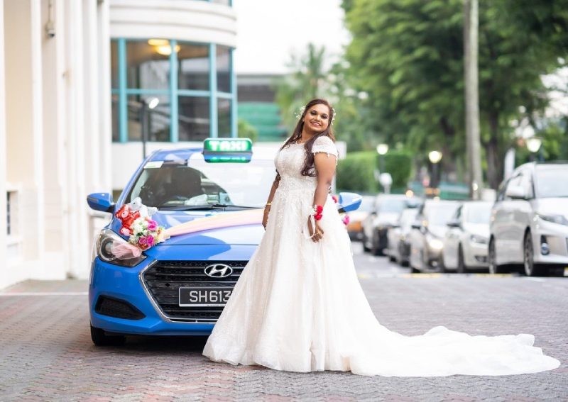 'It holds great value to us': Woman honours dad by turning his taxi into her bridal car