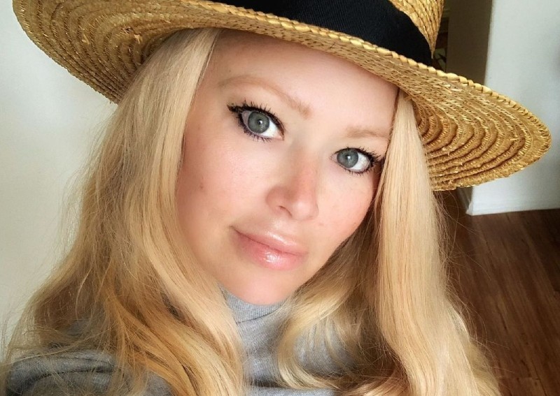 Jenna Jameson unable to walk after being diagnosed with auto-immune disorder
