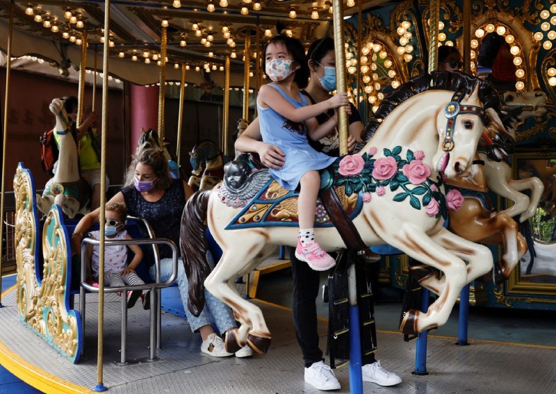 Hong Kong unveils further steps to curb Covid-19 spread, boost vaccinations