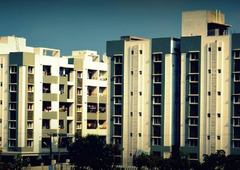 Daily roundup: How to sell a flat with a perceived disadvantage - and other top stories today