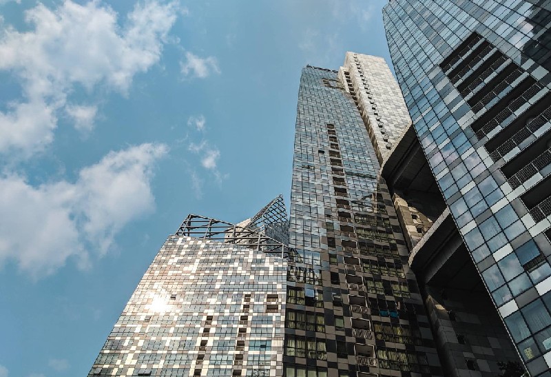 5 interesting takeaways from the rare property losses in Singapore's booming market in 2022