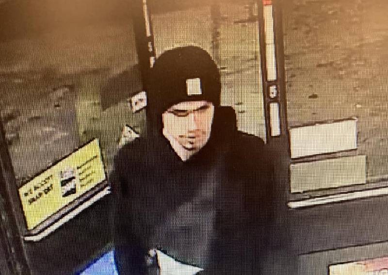 Shooting at Washington state convenience store kills 3, suspect dead