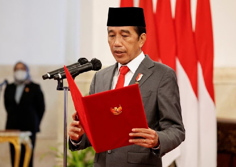 Indonesian President Jokowi's approval rating at all-time high, poll shows