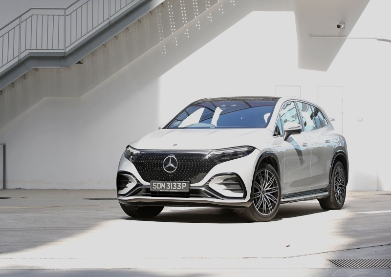 Mercedes-EQ EQS 450 SUV review: Mercedes goes big