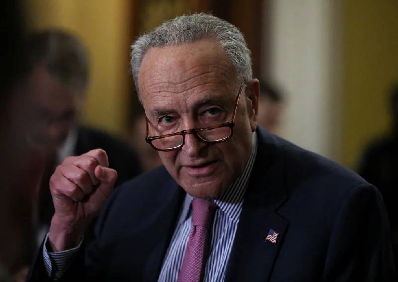 US Senate Democrats plan for stopgap to avert shutdown, House Republicans bicker