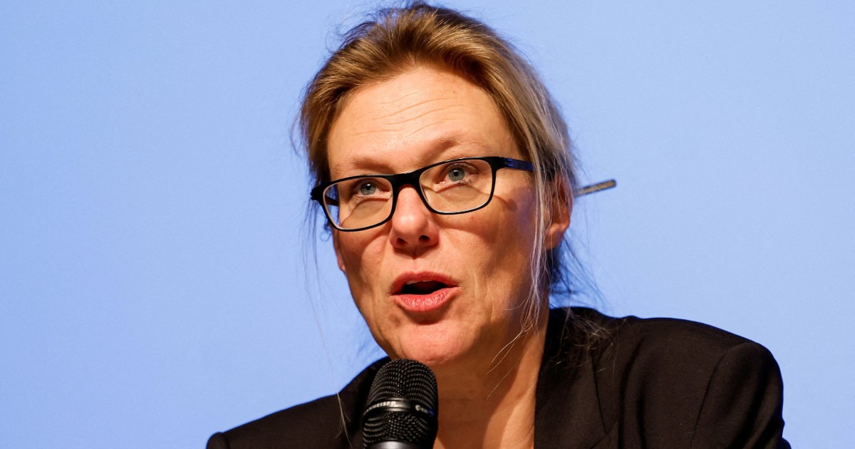 'Fountain candle' sparklers likely started Swiss bar fire, says prosecutor