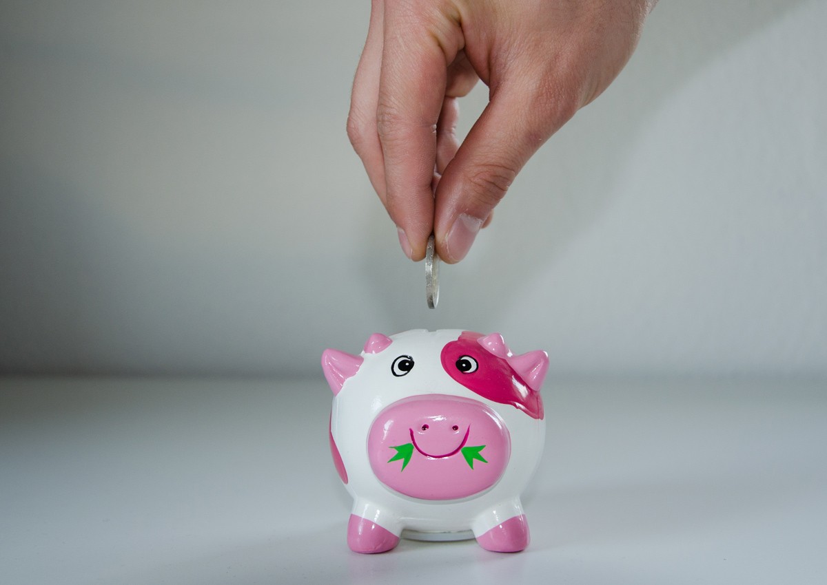 These 5 gifts can teach your kids important lessons about managing their money