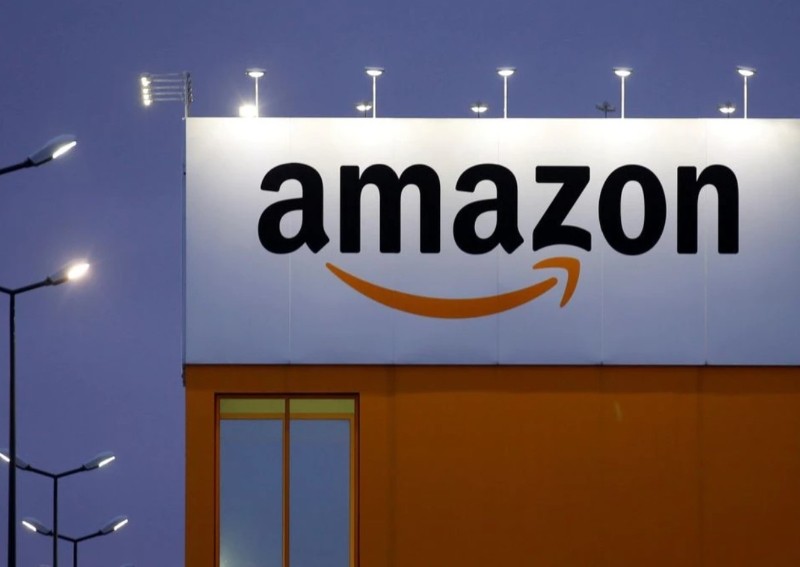 Amazon restores service after global outage