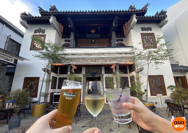 Forget staycations: I tried going on a daycation with my buddies at Clarke Quay and we can't wait to do it again