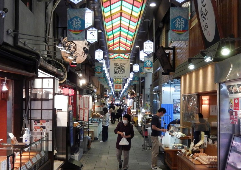 Kyoto's love-hate relationship with tourists endures as yen weakens