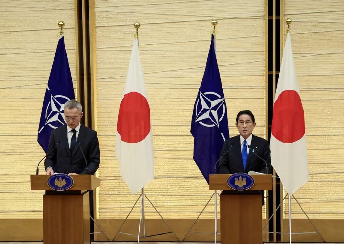 Japanese PM heads to Nato to warn of East Asia risks