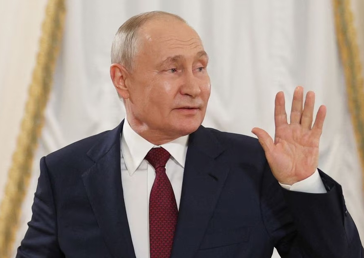 Putin says Russia does not reject talks with Ukraine