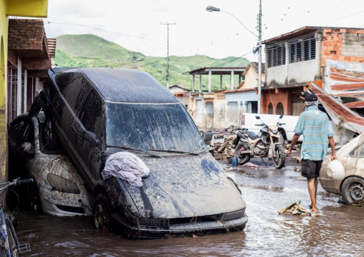 Hurricane Beryl strikes Jamaica as death toll creeps up, destruction widespread