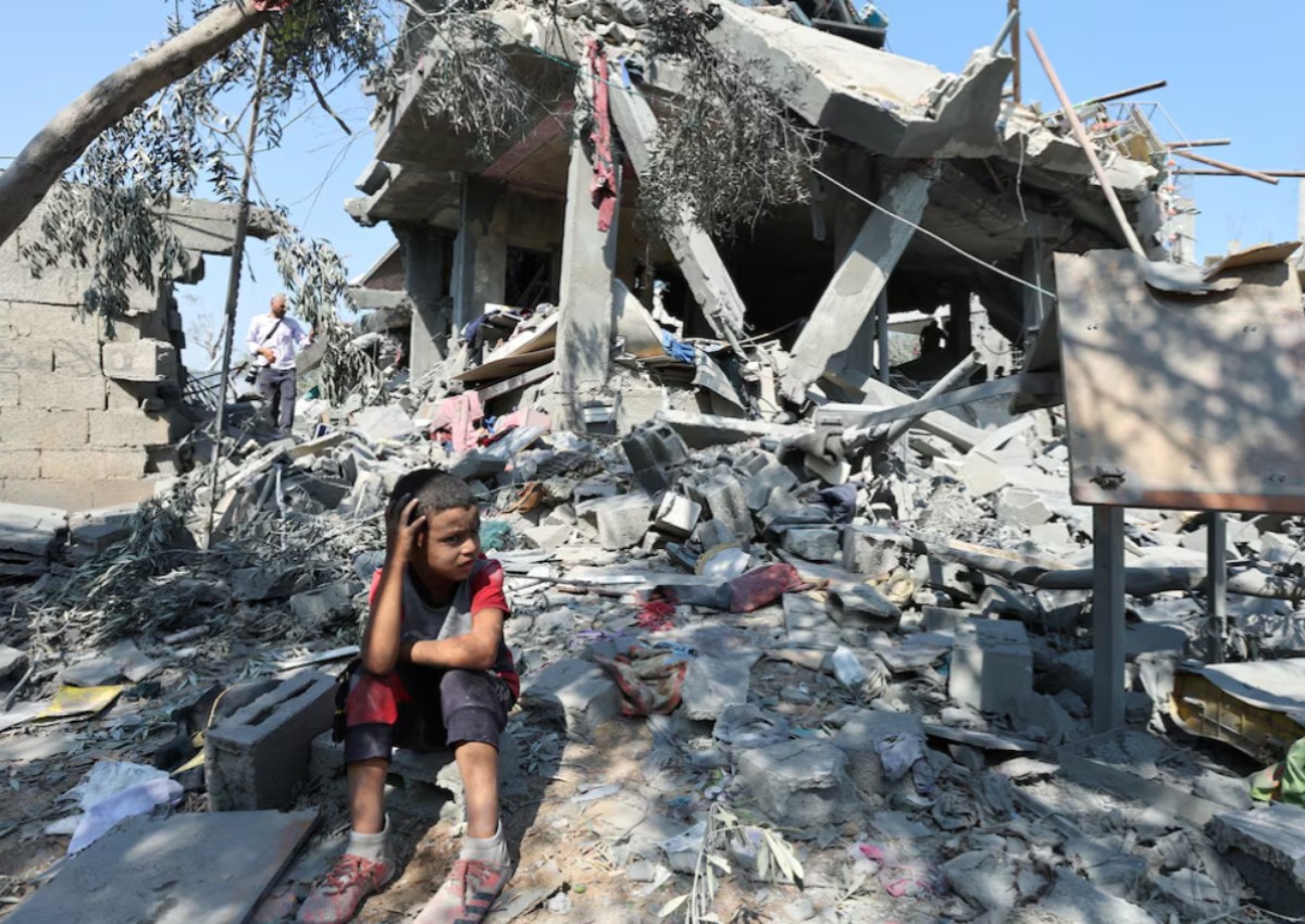 More than two dozen Gazans killed in Israeli strike as Hamas says truce talks may be in jeopardy